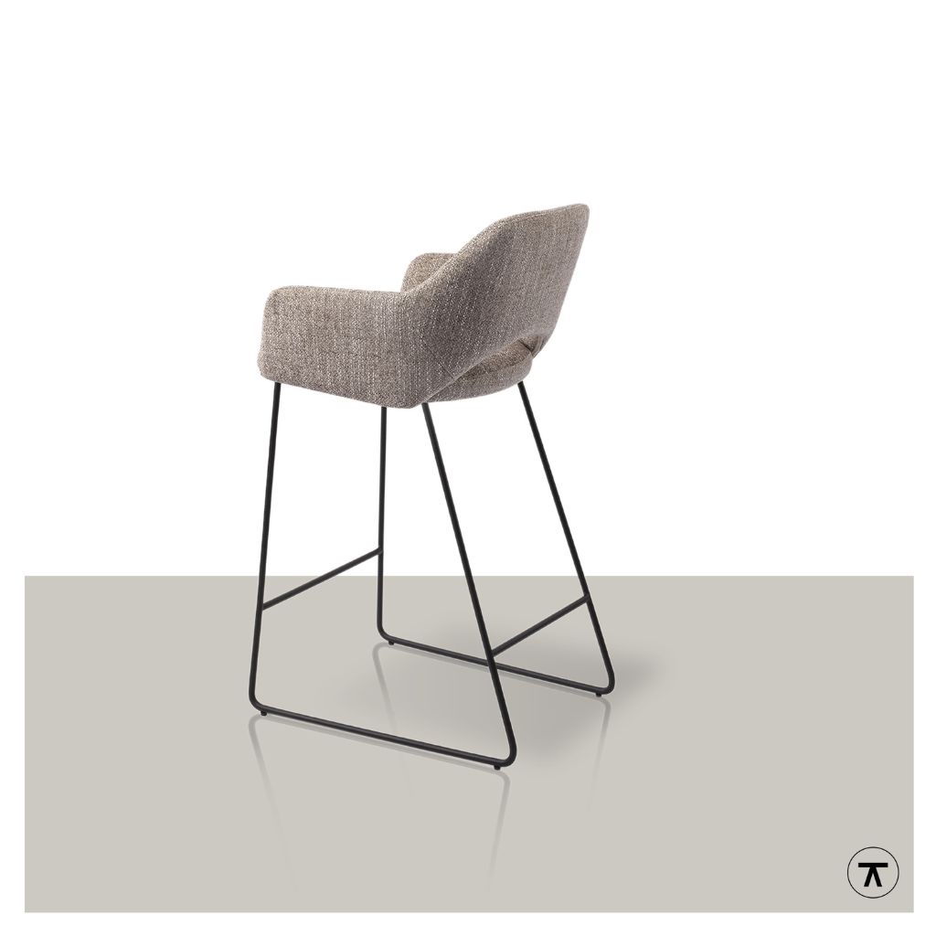 Barkruk-Yanai-achterkant