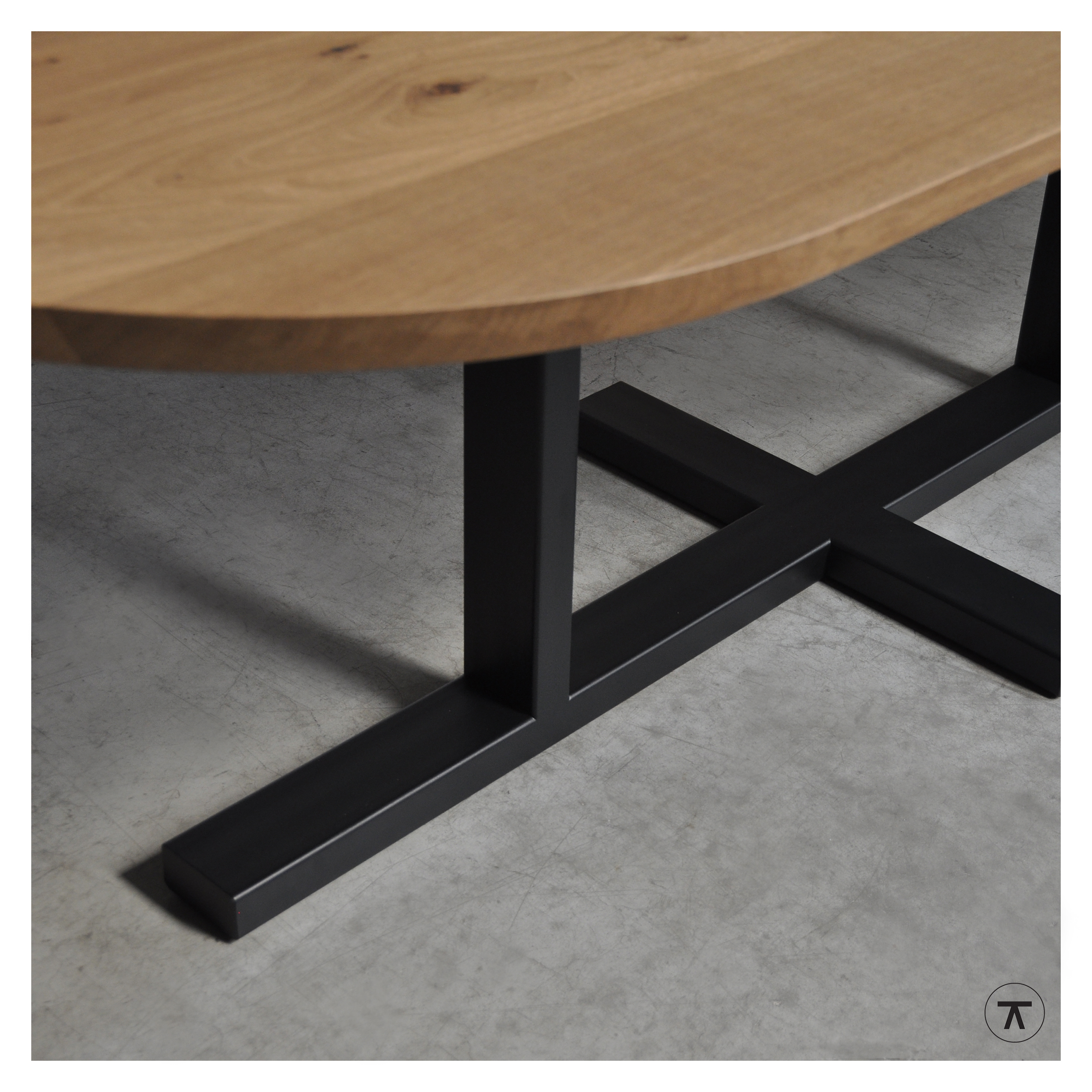 Plat ovale tafel Art