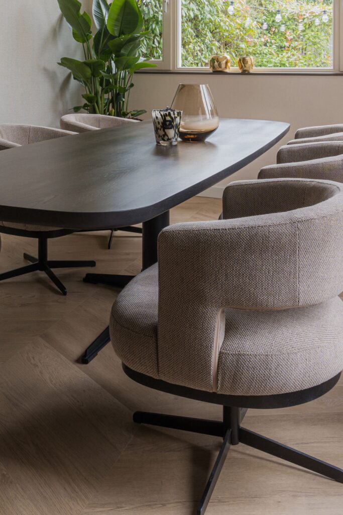 Tafel met Deens ovale vorm