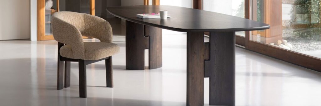 Fins ovale tafel Van Tafel