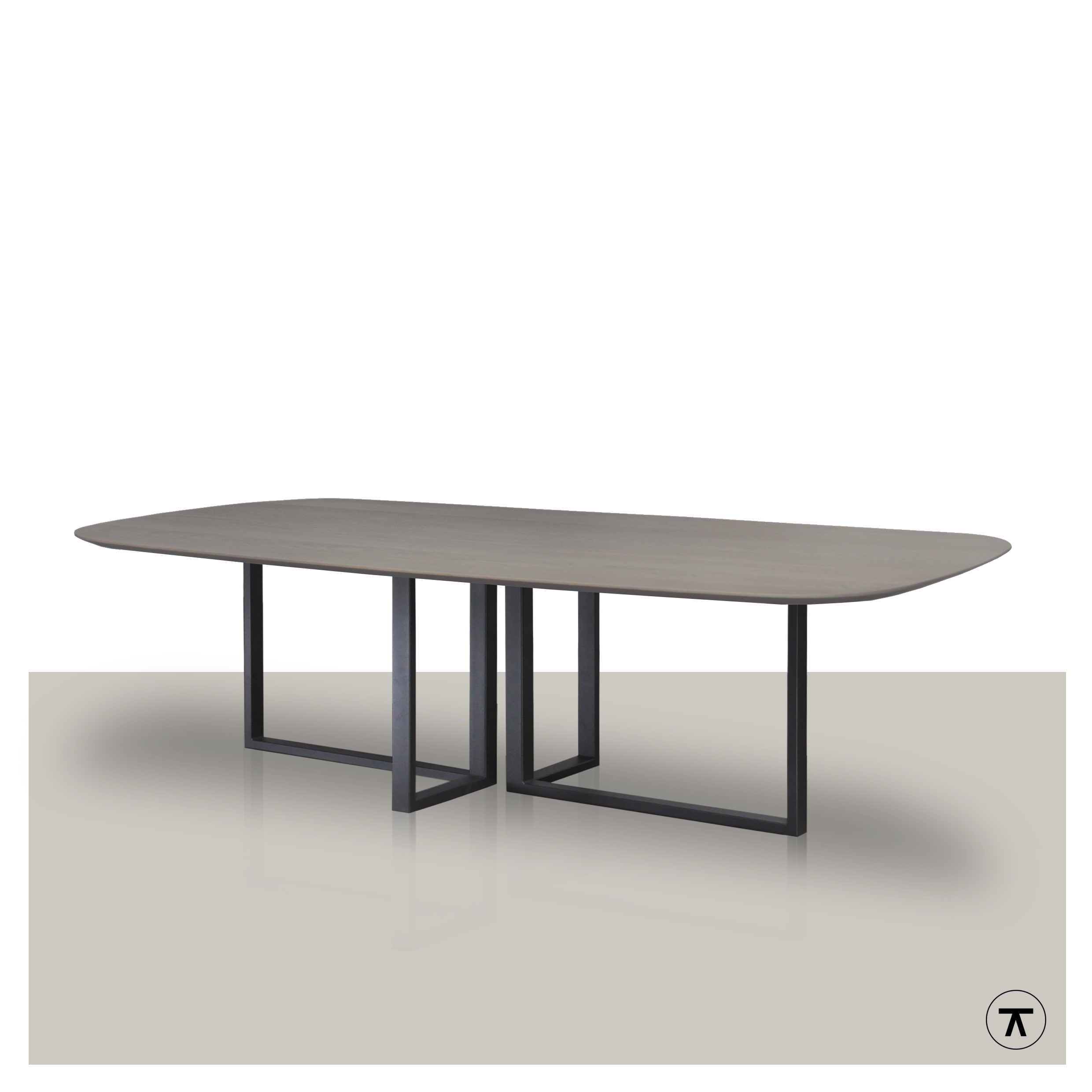 Fins ovale tafel Hest met metalen onderstel