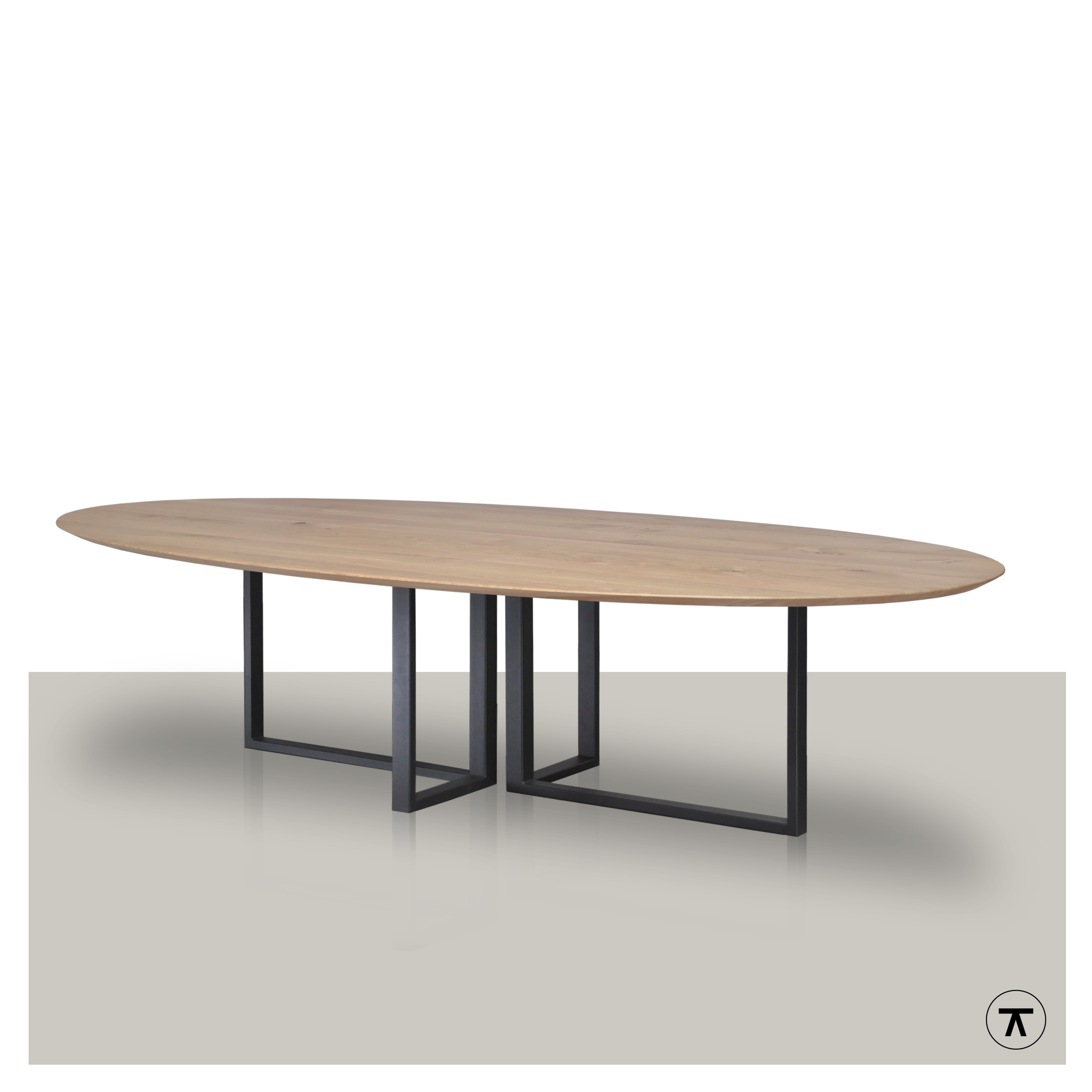 Ovale tafel Liek met metalen onderstel