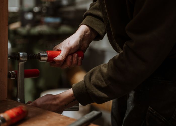 Voorbeeld onze werkplaats - vakkundige handen